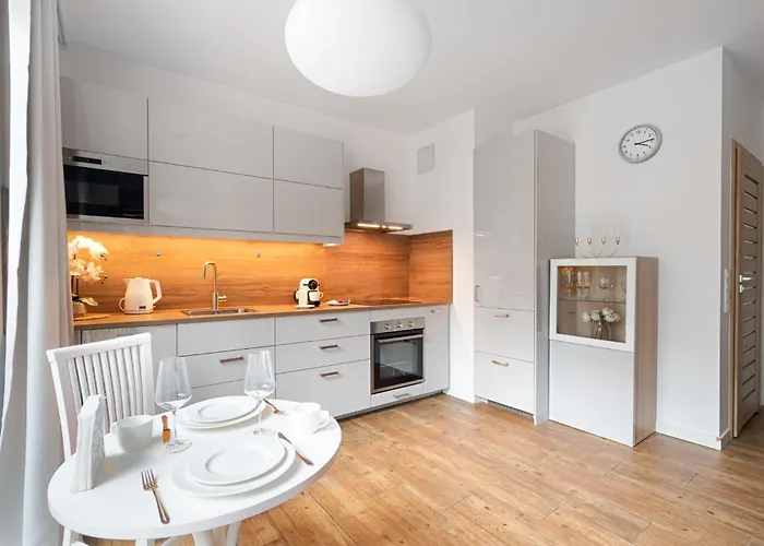 Urban Chic - Large & Stylish, Metro Nearby Grzybowska 85-5 Appartamento Varsavia