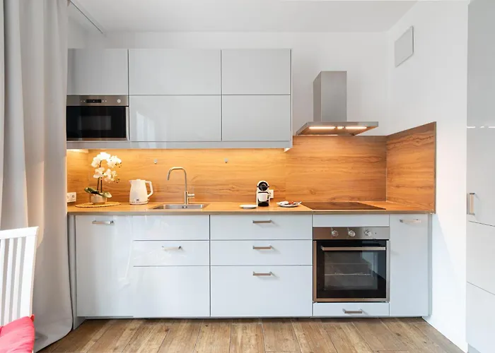 Urban Chic - Large & Stylish, Metro Nearby Grzybowska 85-5 شقة